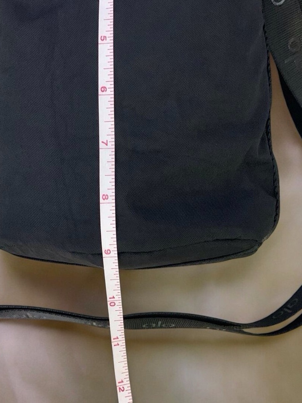 ❤️ALO Yoga Black Drawstring Sling Belt Bag - Picture 7 of 7